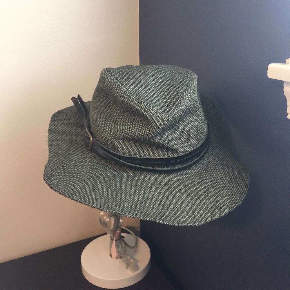 Lucky brand floppy hat